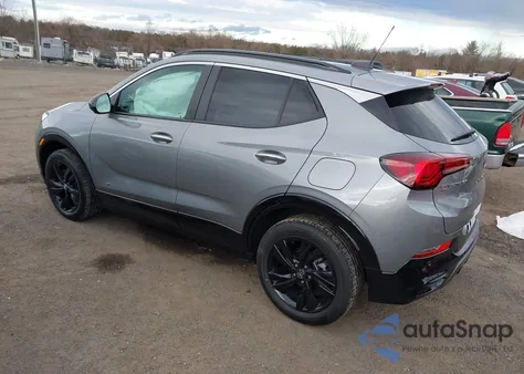 2025 Buick Encore Gx Sport Touring Awd z USA, uszkodzony, nr VIN KL4AMESL4SB052357